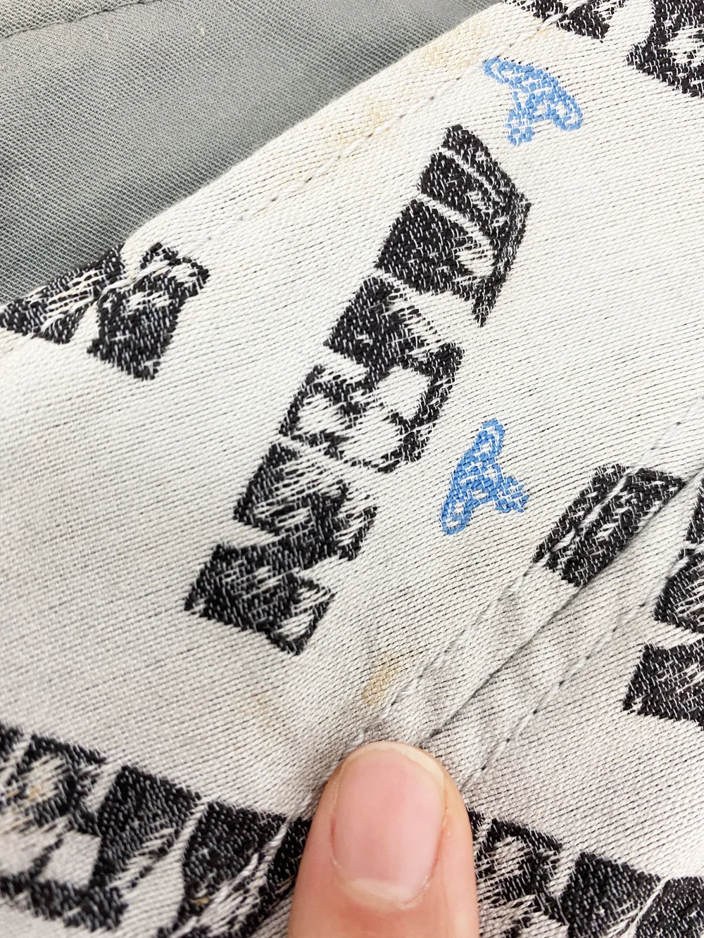 Vivienne Westwood MAN F/W 2000 logo print pants — JAMES VELORIA